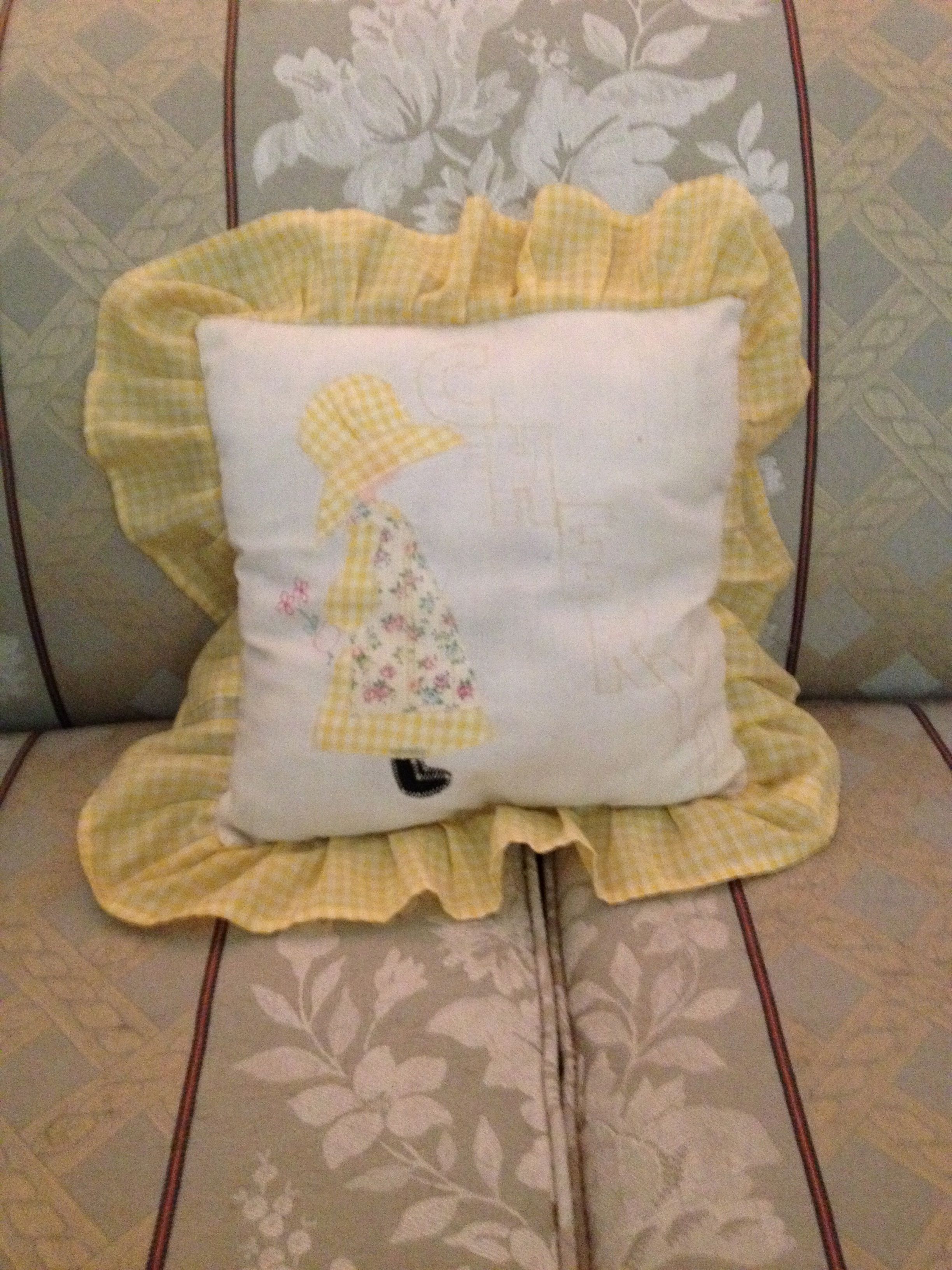 1960s Handmade Holly Hobbie Yellow/White Applique & Embroidery \