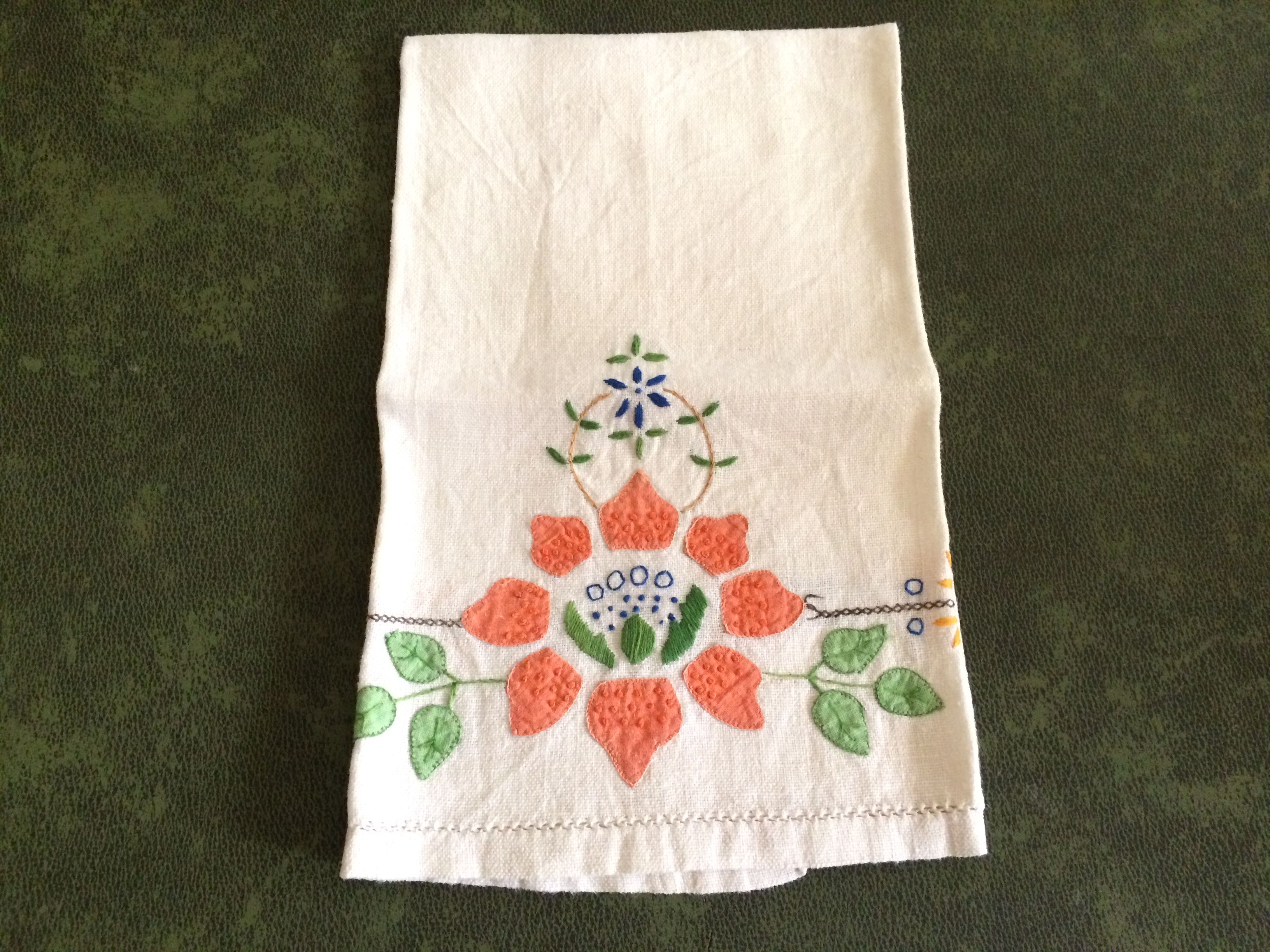 1920s Antique Guest Hand Towel, Floral Motif